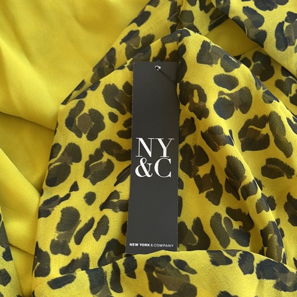 NY&CO | Leopard Print Ruffle Wrap Dress - Picture 13 of 14